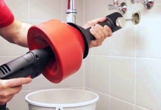 Klozet Gideri Tıkanıklığı